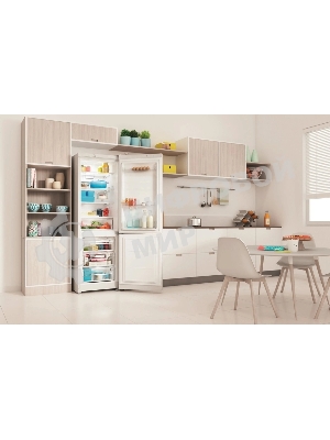 Холодильник Indesit ITR 4180 W белый двухкамерный 220/78л морозилка снизу