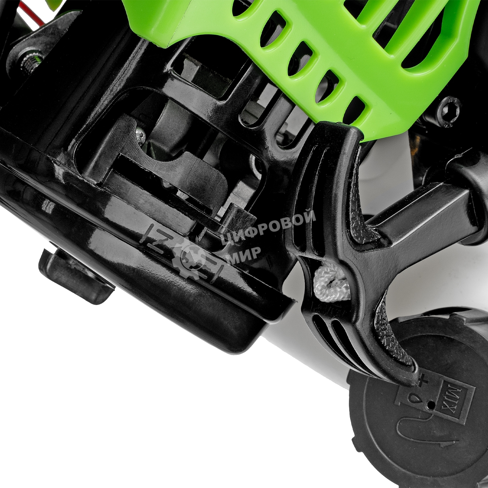 Триммер бензиновый Сибртех БКС-1300, 25 см3, 1,3 л.с., неразъемная штанга, состоит из 2 частей