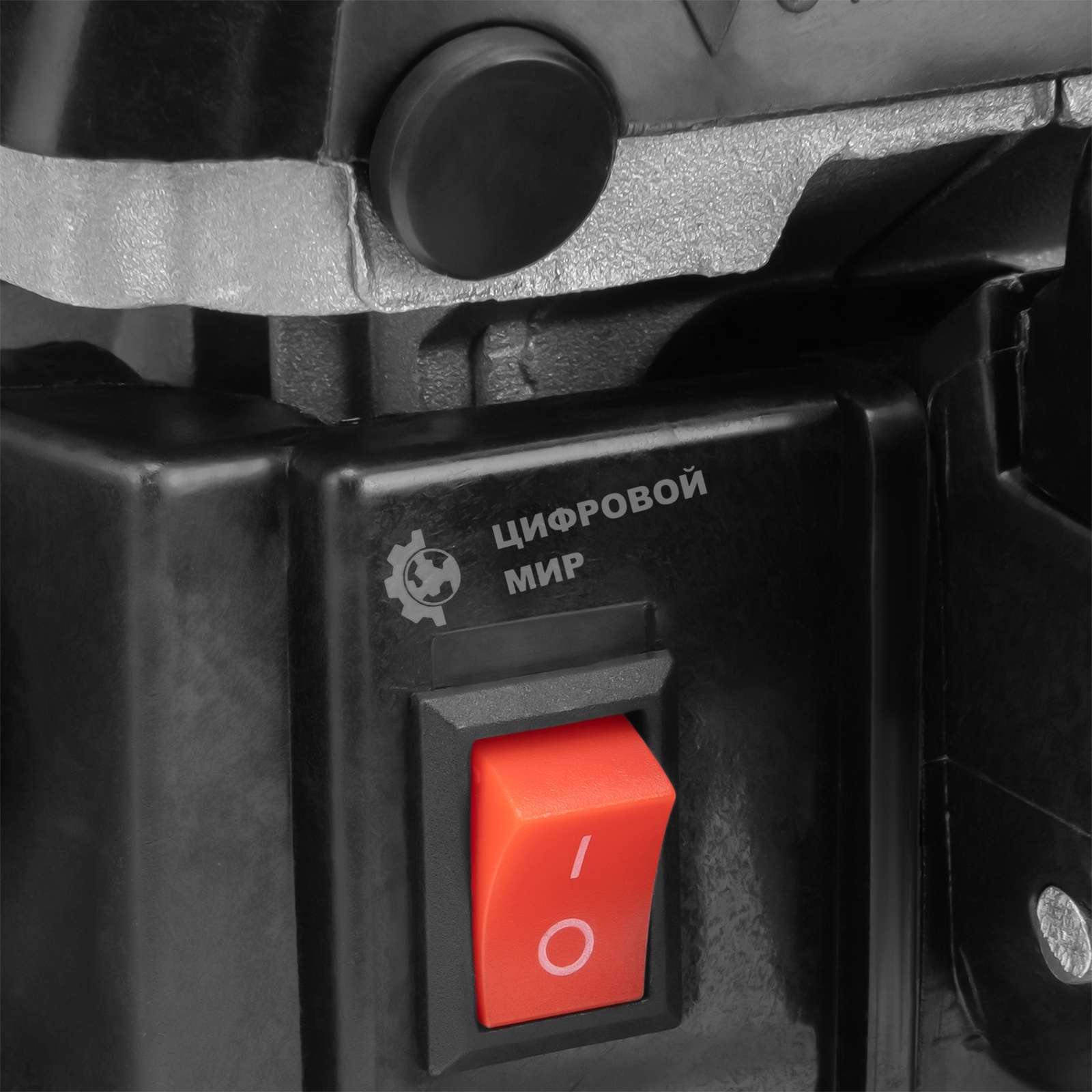 Пила цепная бензиновая MTX MS-4516, шина 40 см, 45 см 3, 2,5 л.с., шаг 0,325, паз 1,5 мм, 64 зв