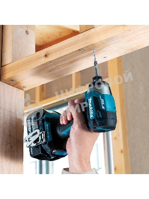 Шуруповерт Makita DTD173RTJ, 18 В, 5 Ач, 180 Нм, бесщеточный, ударный