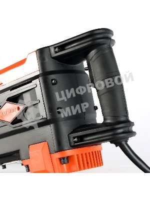 Отбойный молоток PATRIOT DB 460 140301375 1600 Вт, 45 Дж,1500 уд/мин, 17 кг