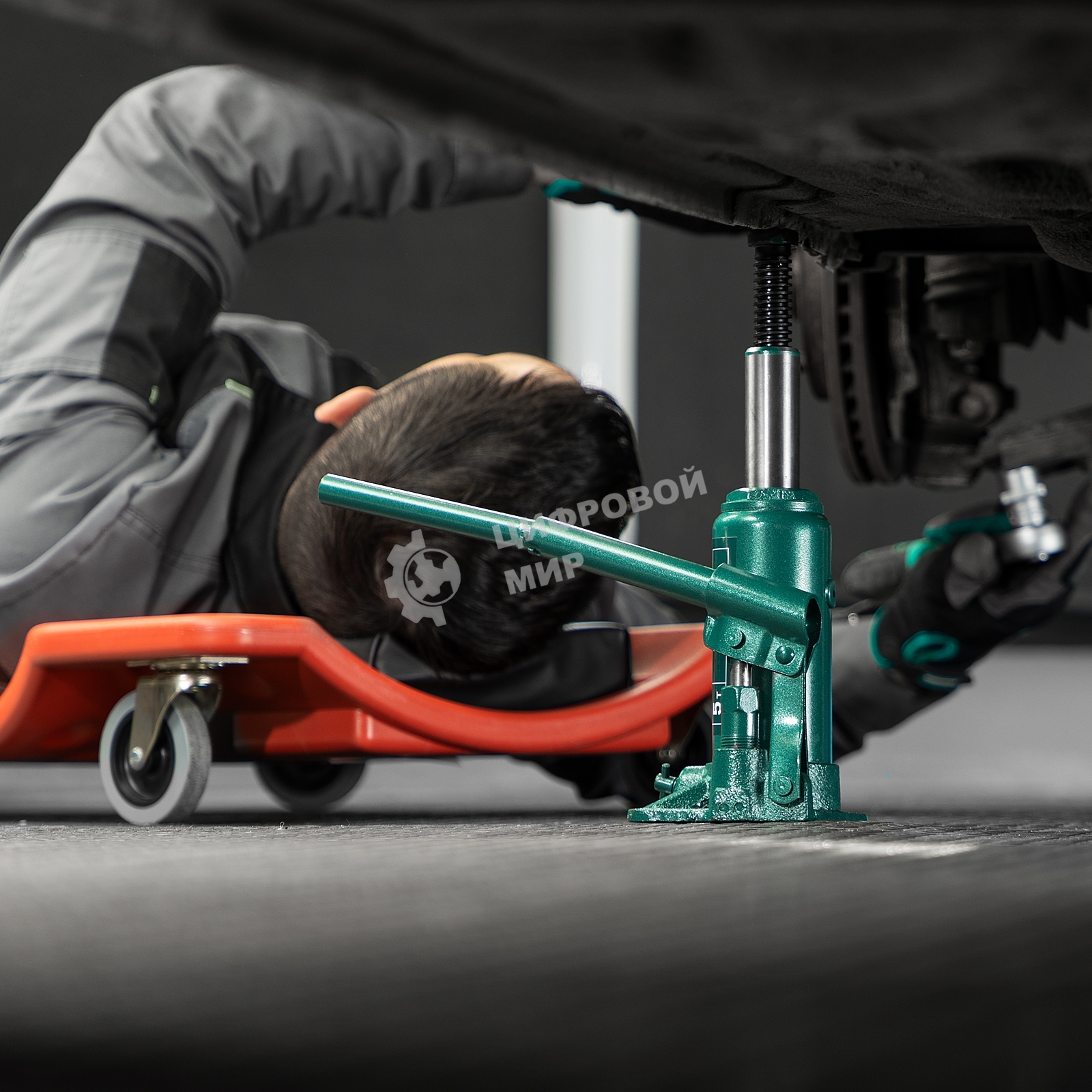 Домкрат гидравлический Сибртех бутылочный, 5т, 180-340 мм, в пластиковом кейсе