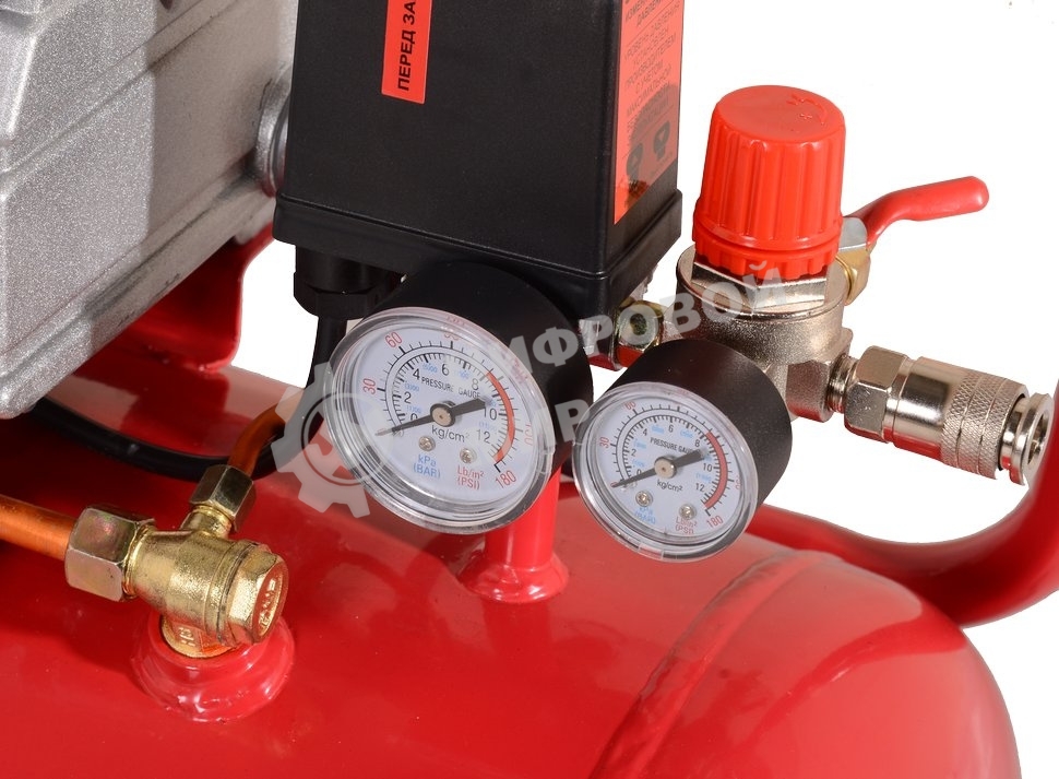 Компрессор поршневой Ресанта КП-50/240М масляный 240л/мин 50л 1600Вт красный/черный