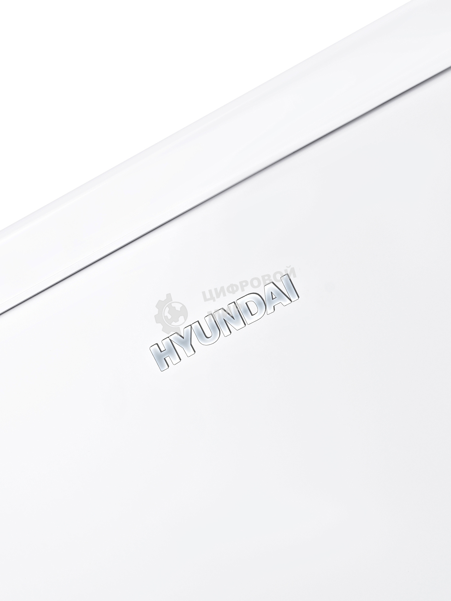 Холодильник Hyundai CO1002 белый однокамерный 65л, ручная разморозка