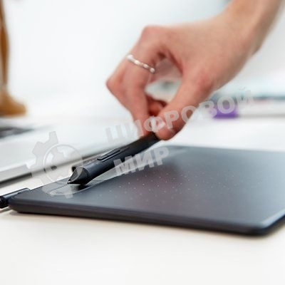 Графический планшет Wacom Intuos S CTL-4100K-N USB черный