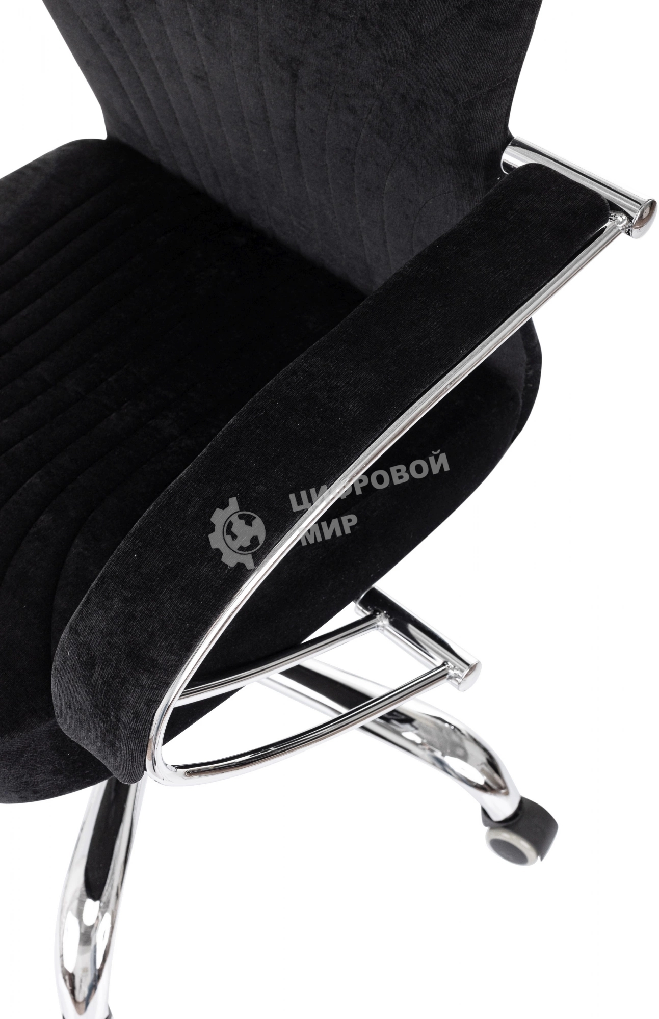 Кресло руководителя Бюрократ CH-610SL черный, ткань