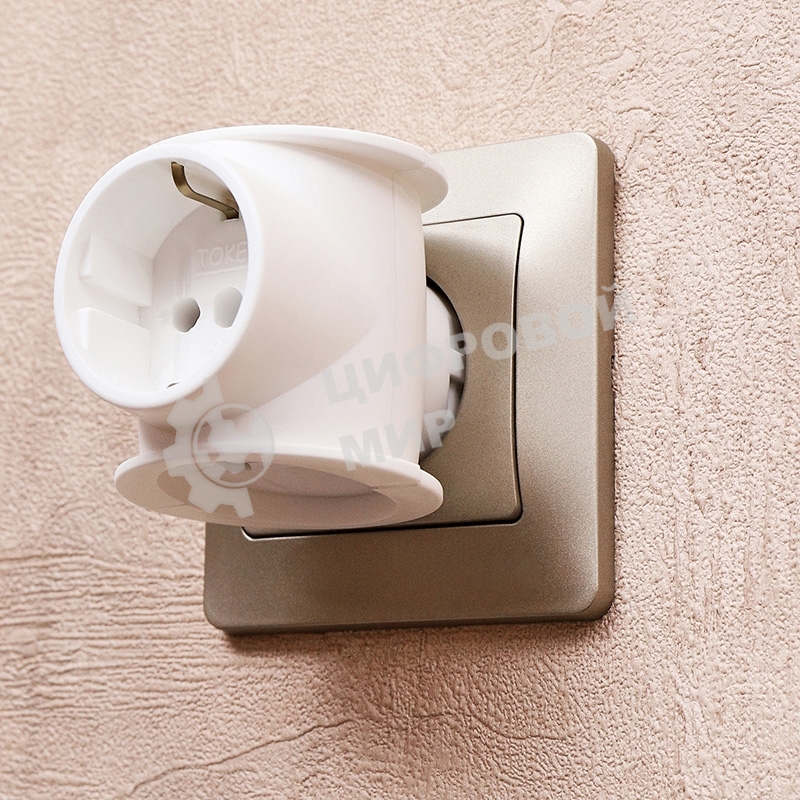 Тройник электрический Rexant универсальный 16 А одно гнездо с заземлением белый