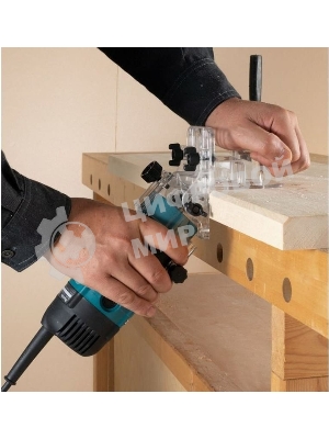 Фрезер Makita 3712 530Вт 32000об/мин макс.ход:42мм