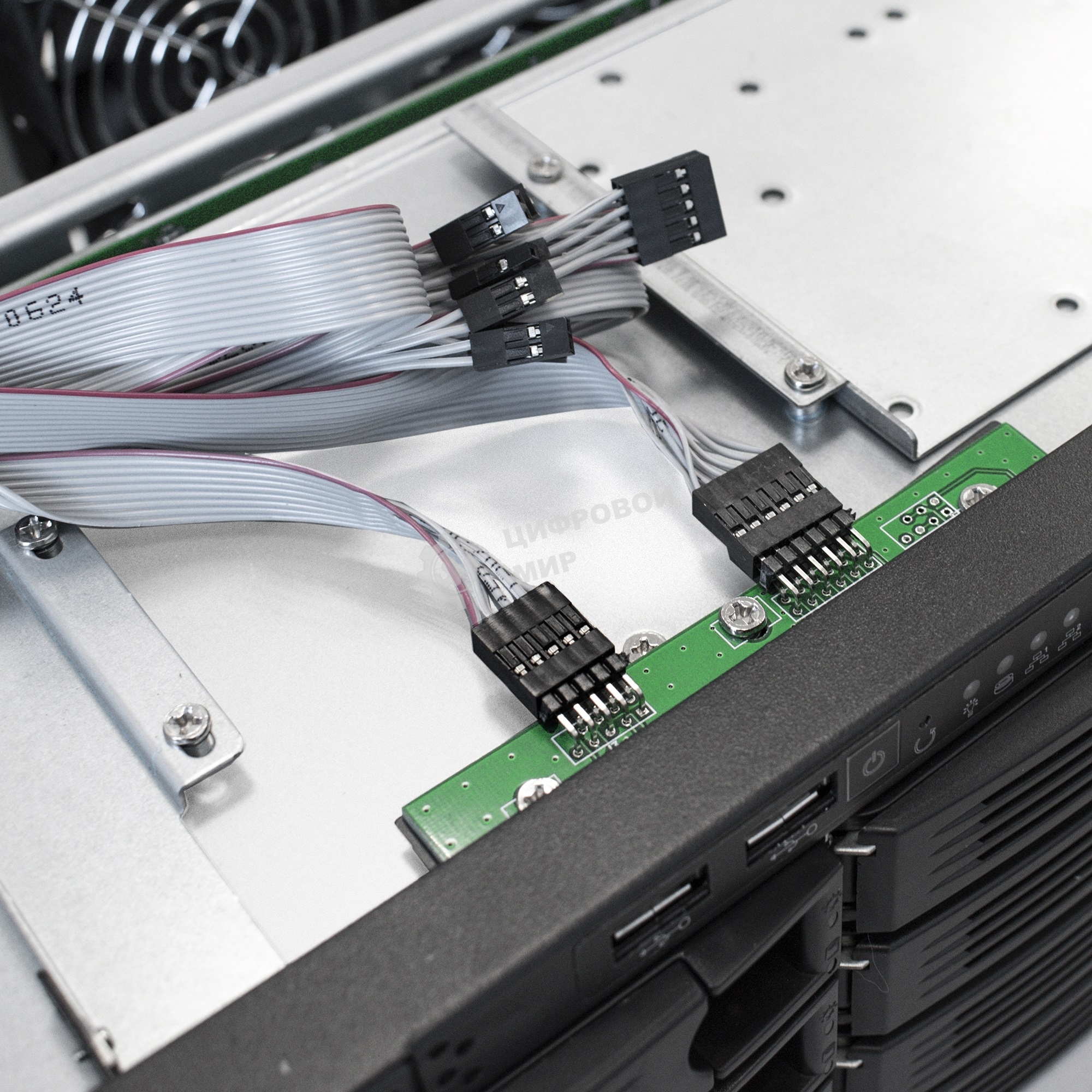 Серверный корпус ExeGate Pro 3U660-HS16 (RM 19