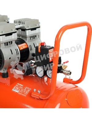 Компрессор поршневой безмасляный Patriot WO 100-440, 440 л/мин, 8 бар, 2500 Вт, 100 л, быстросъем и 