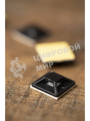 Площадка EKF plc-20x20-b самоклеящаяся (20х20 мм.) черная (100 шт.) EKF