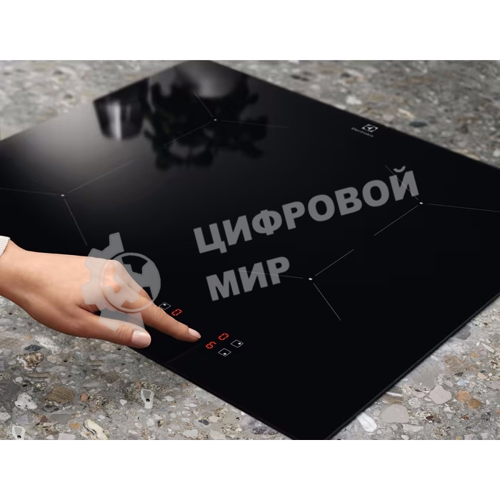 Индукционная варочная панель Electrolux LIL61424C черный