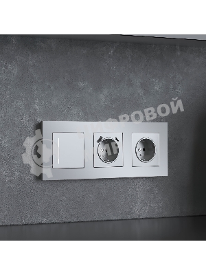 Рамка на 3 поста Slab (серебро софт) W0032965