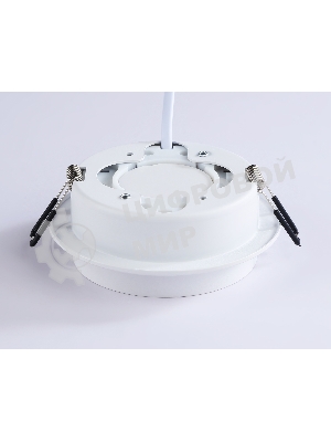 Светильник Ambrella light TN5225 WH белый GX53 D110*35