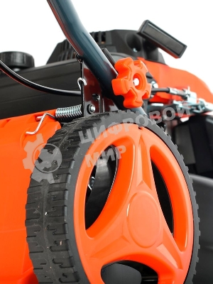 Газонокосилка роторная Patriot PT 400 (512109400)