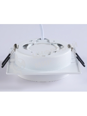 Светильник Ambrella light TN5229 WH белый GX53 110*110*35