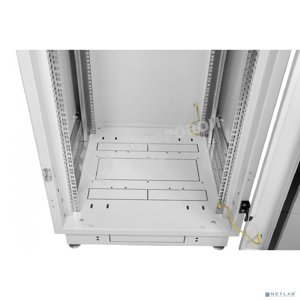 Шкаф ЦМО серверный напольный 48U (600 800) дверь перфорированная 2 шт.