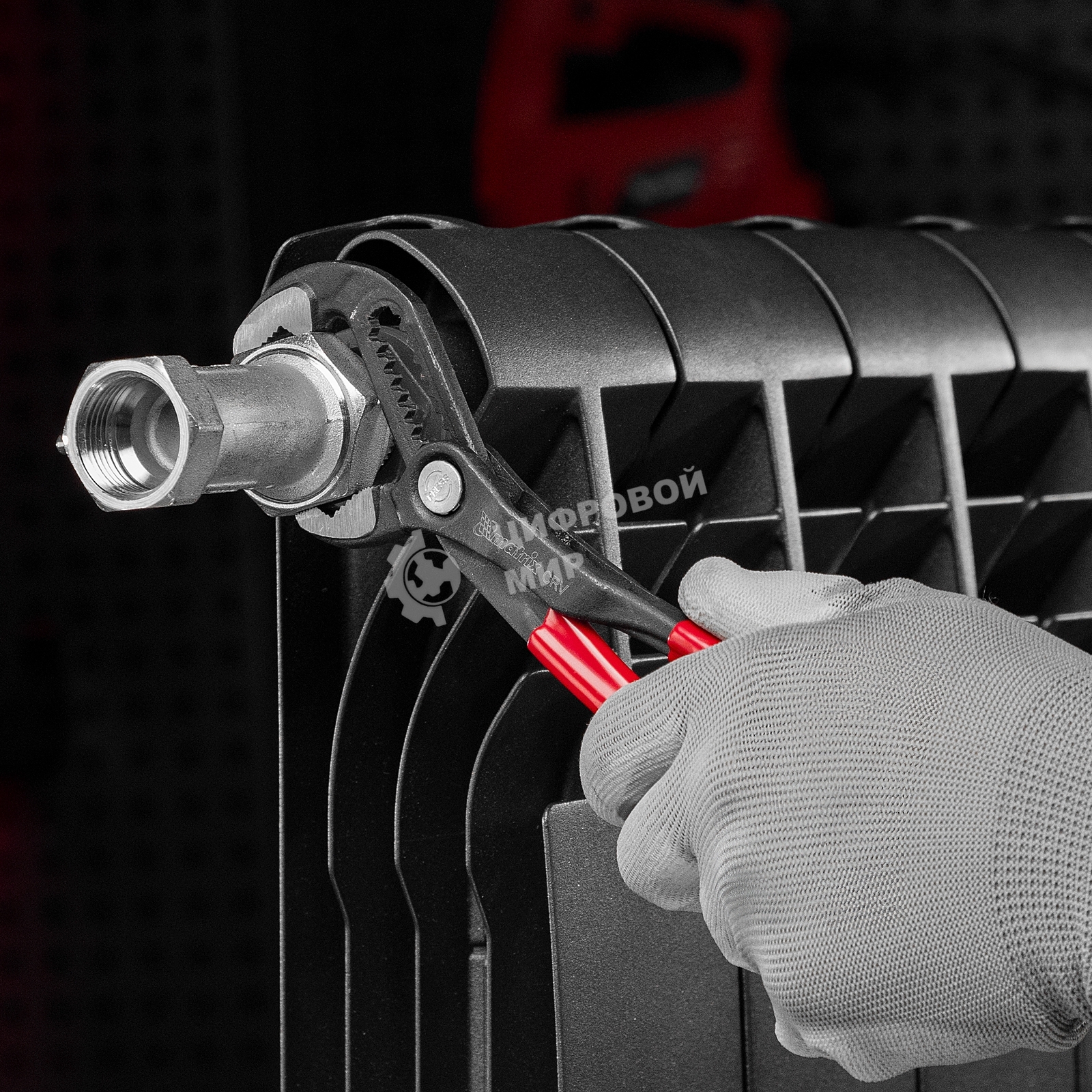 Переставные клещи Matrix 180 мм, кнопочный механизм, хром-ванадий, обливные рукоятки