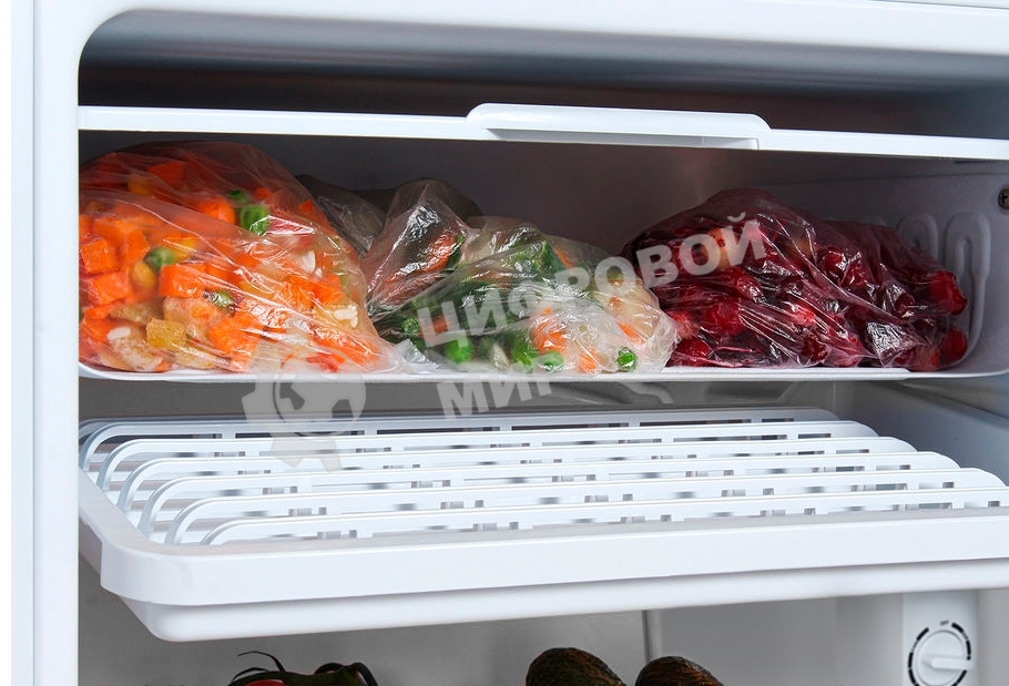 Холодильник Hyundai CO1003 белый однокамерный 93л