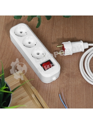 Колодка Rexant 3 гнезда с кнопкой c заземлением