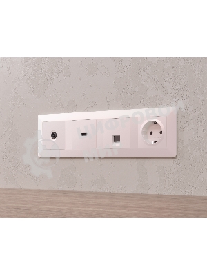 Комплект механизма компьютерной розетки ALFA Жемчуг RJ-45(8P8C) CAT6 с шторкой QUANT (AP2120, VM188) MA212010