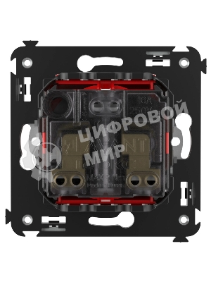 Розетка DKC Avanti 4401003 2P+E со шторками, красный квадрат