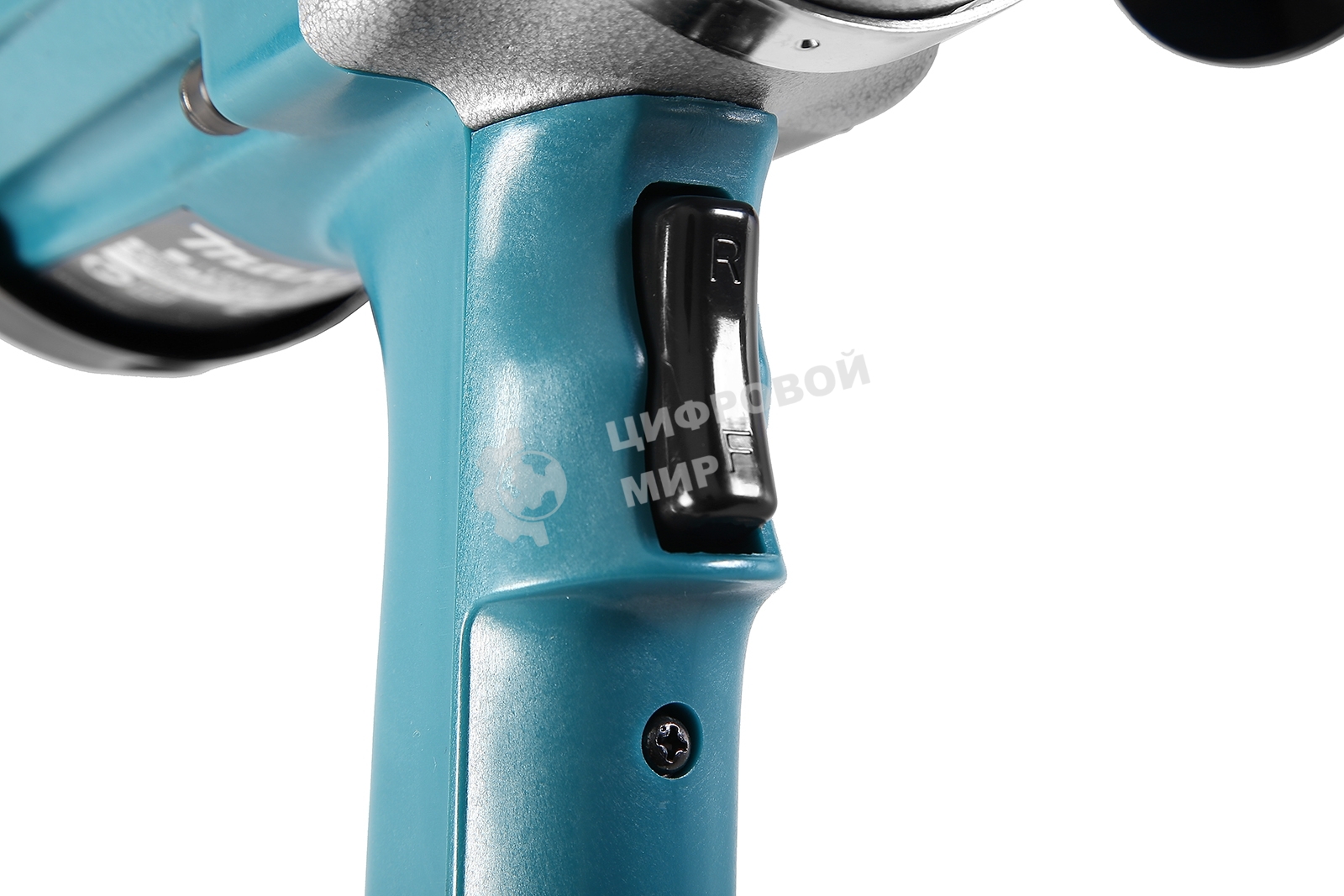 Гайковерт Makita 6906 Гайковерт ударный 6906 850Вт,1600у\м,588Нм,квадрат 3\4