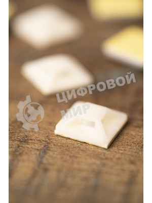 Площадка EKF plc-20x20 самоклеящаяся (20х20 мм.) белая (100 шт.) EKF PROxima