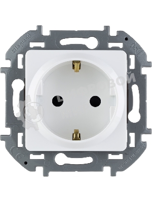 Розетка 2К+З со шторками немецкий стандарт 16А 250 В белый