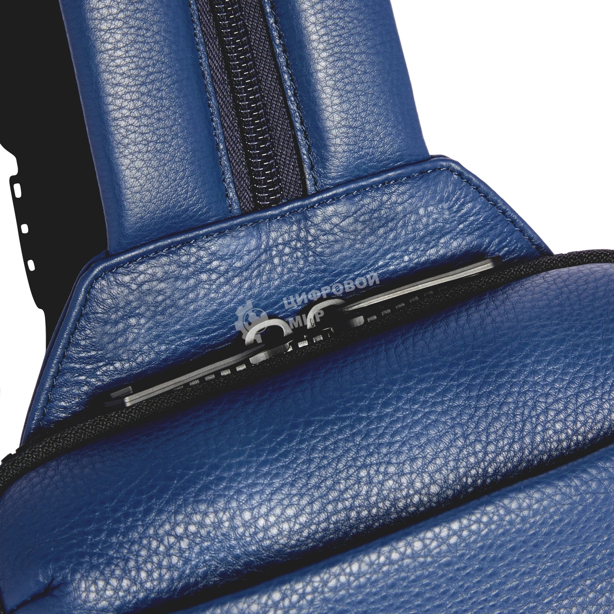 Рюкзак слинг мужской Piquadro Than CA6616S135/BLU синий кожа