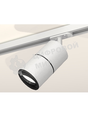 Светильник Ambrella light XT7401011 SWH/PBK белый песок/черный полированный MR16 GU5.3 (A2536, C7401, A2071, C7401, N7002)
