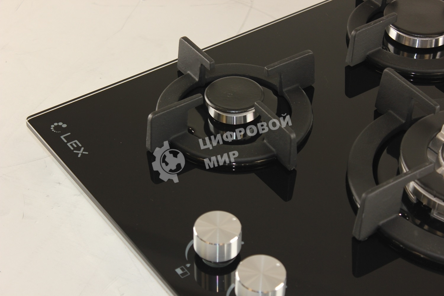 Газовая варочная панель LEX GVG 430 BL3 конфорки газ-контроль электроподжиг