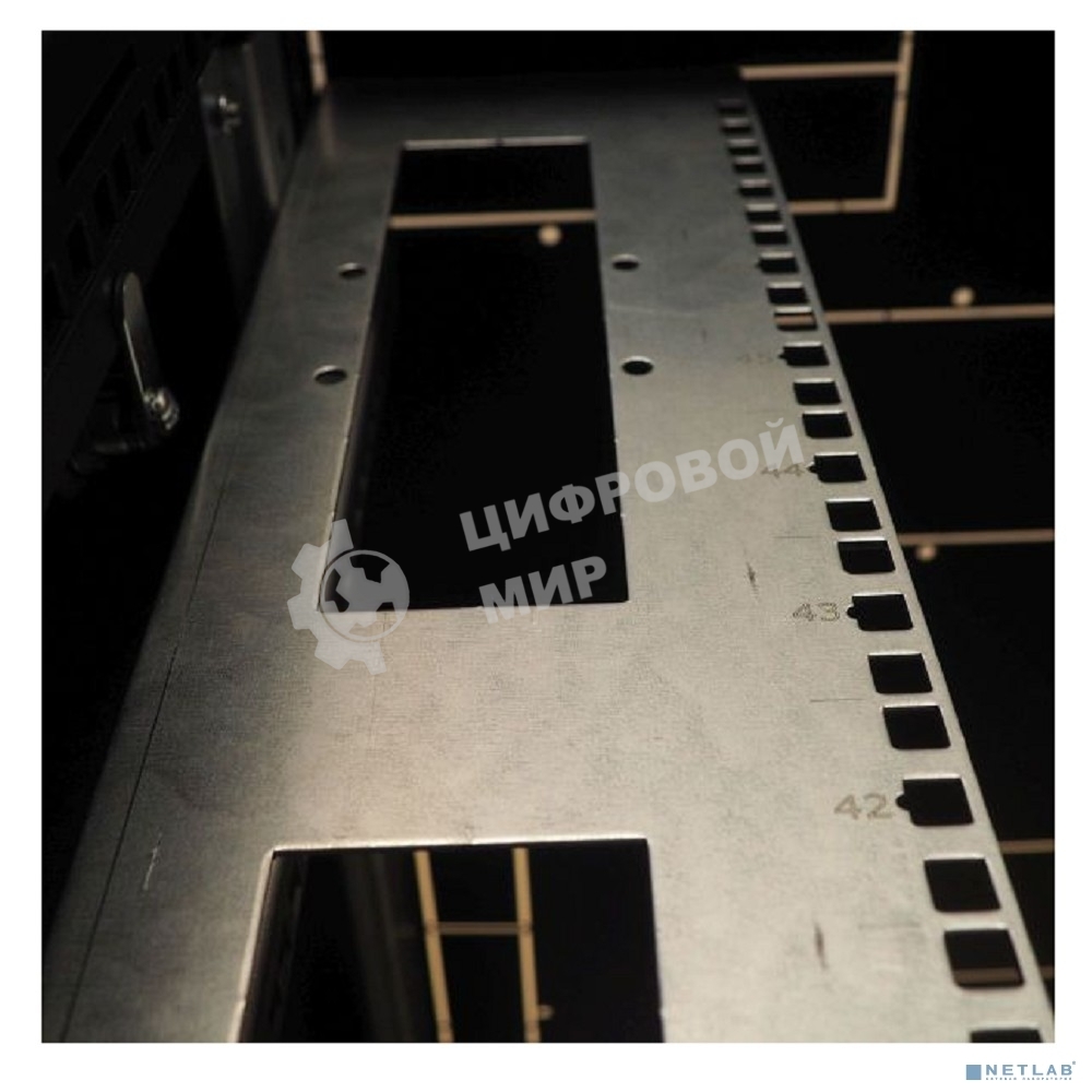 Шкаф серверный напольный 42U (600 1200) дверь перфорированная 2 шт., цвет черный